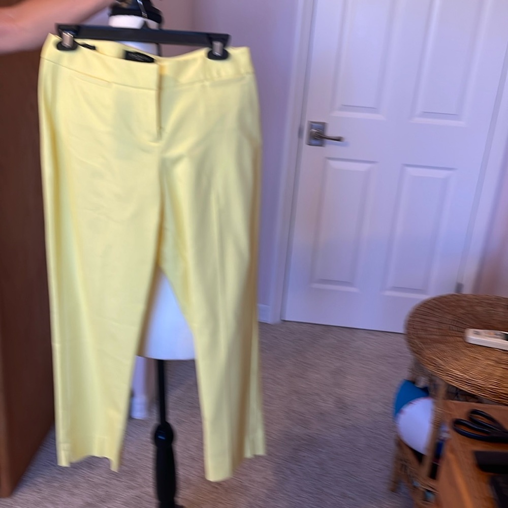 Size 4, petite Talbots Capri yellow pants